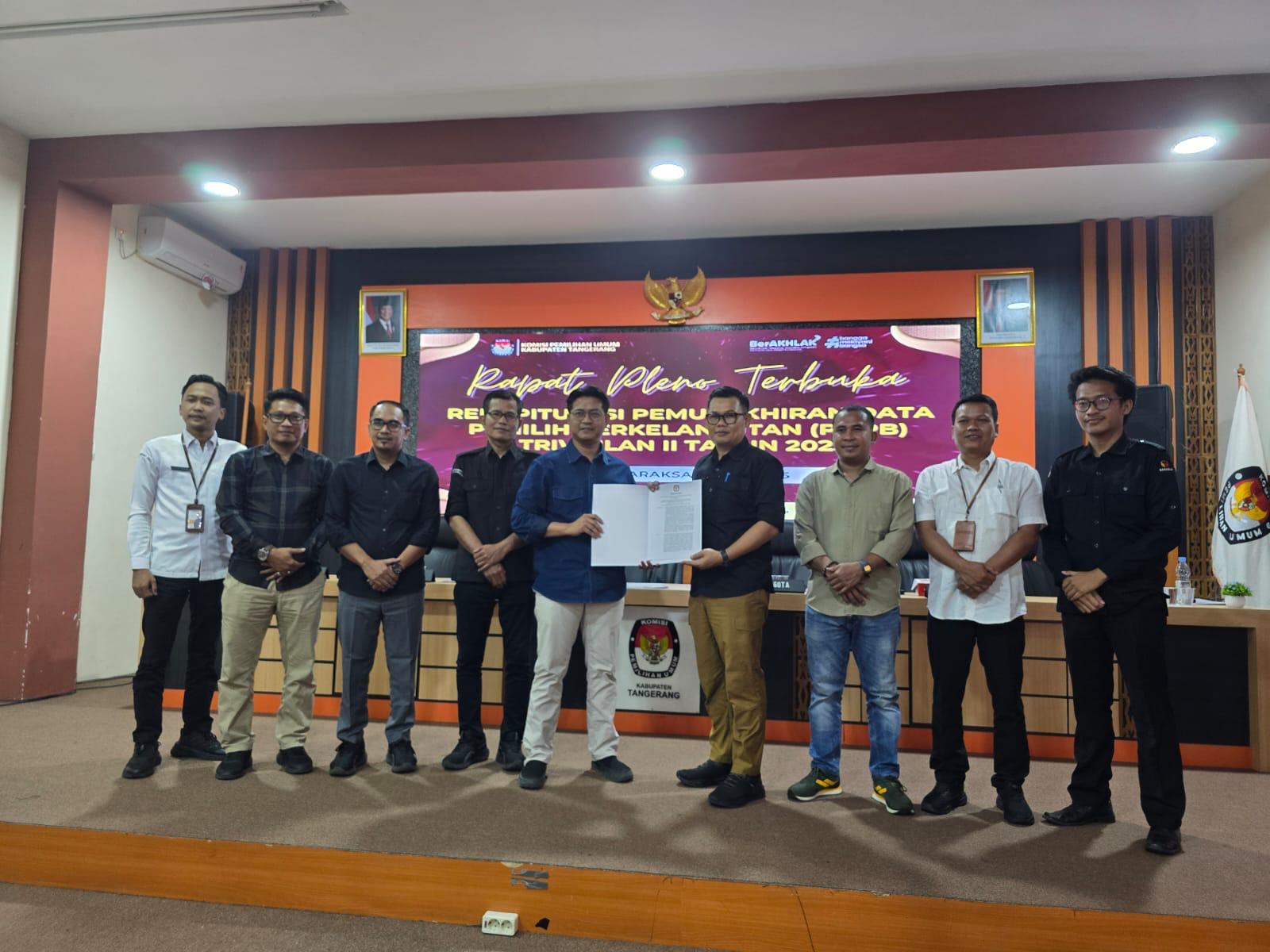 Bawaslu Awasi Pleno Pemutakhiran Data Pemilih Berkelanjutan Triwulan II Tahun 2025. Rabu, 2 Juli 2025. 