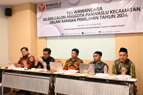 Tes Wawancara Calon Anggota Panwaslu Kecamatan 